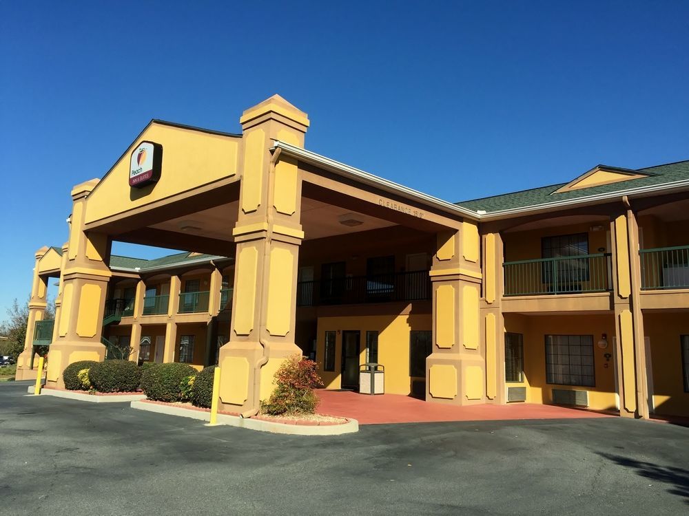Peach State Inn & Suites Hawkinsville Dış mekan fotoğraf