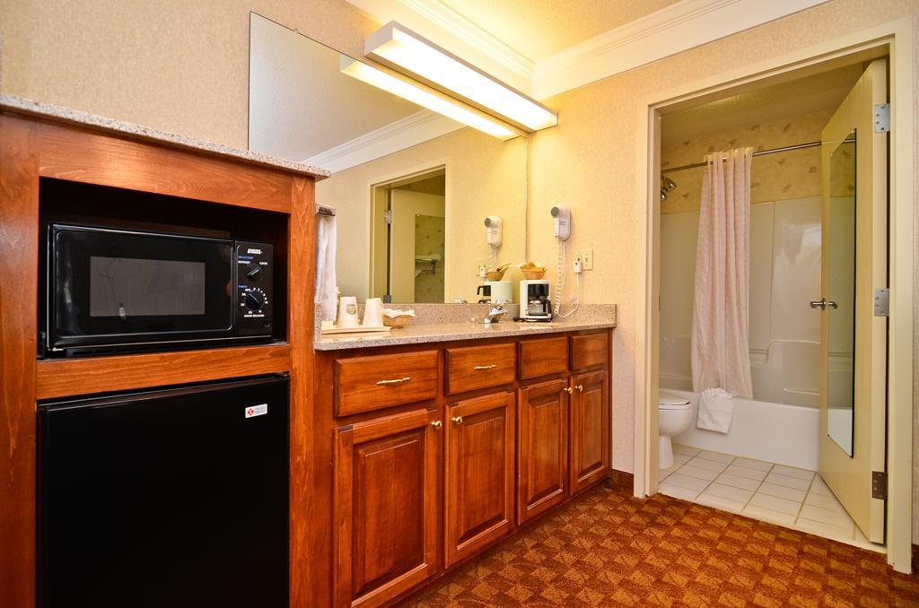 Peach State Inn & Suites Hawkinsville Dış mekan fotoğraf