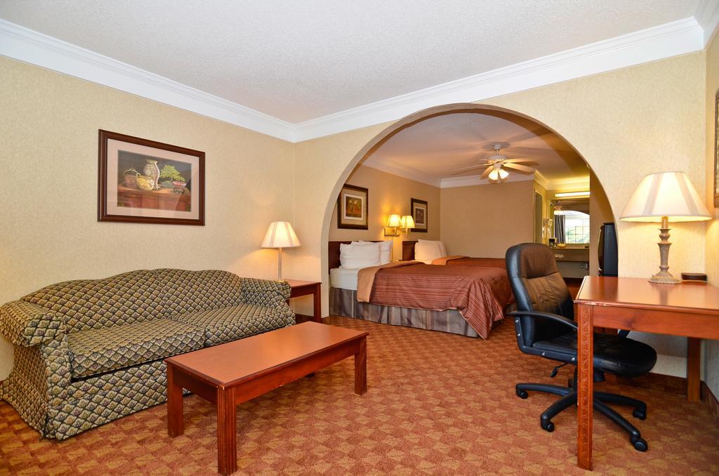 Peach State Inn & Suites Hawkinsville Dış mekan fotoğraf