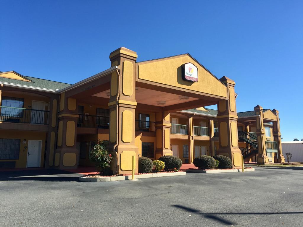 Peach State Inn & Suites Hawkinsville Dış mekan fotoğraf